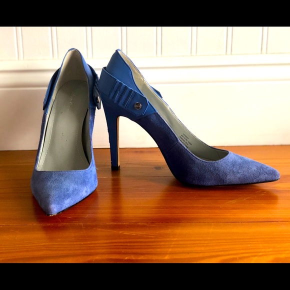 Sleek Calvin Klein heels - Picture 1 of 4